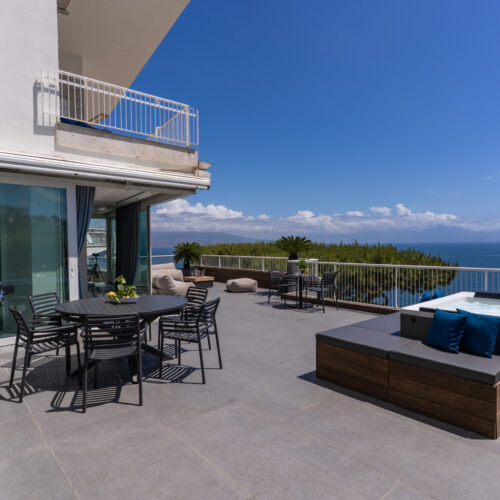 Petrarca Boutique Apartment – Napoli